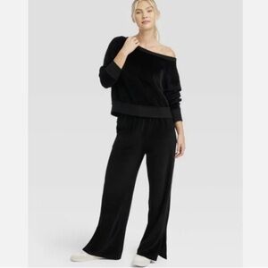 Joy Lab Cropped Boxy Velour Sweatshirt